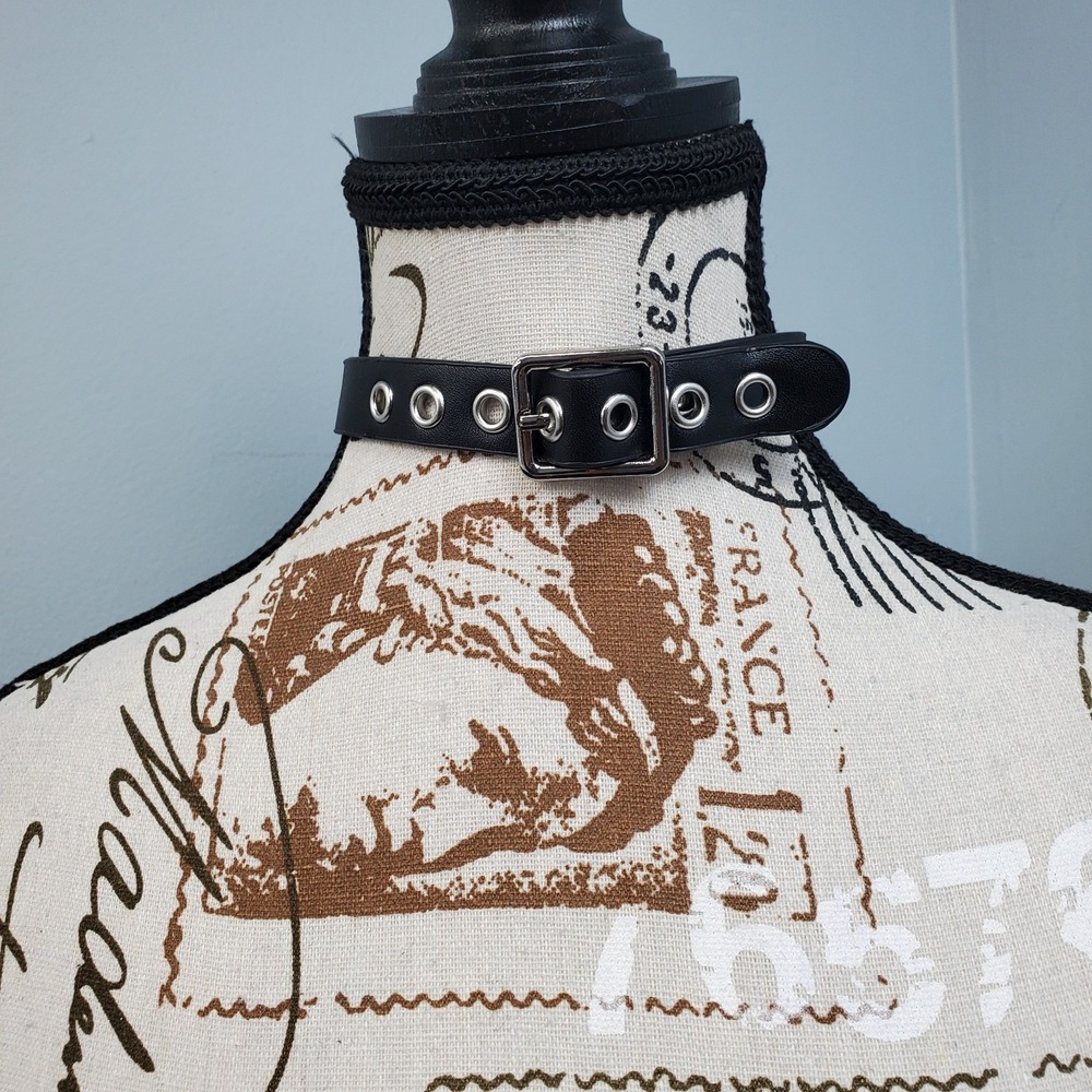 KILLSTAR Hellz Bells Gothic Punk Pentagram Body Harness Chain Choker Belt Black - Picture 4 of 7